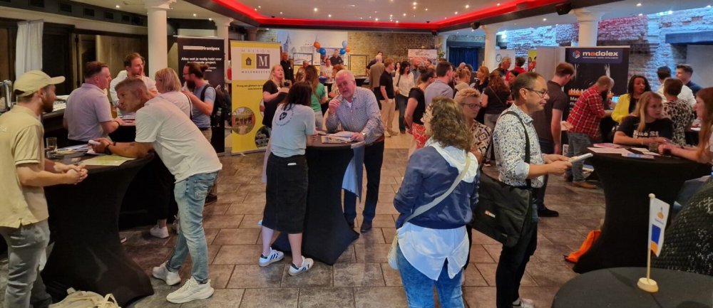 Foto Banenmarkt Werkgeluk in Roerdalen